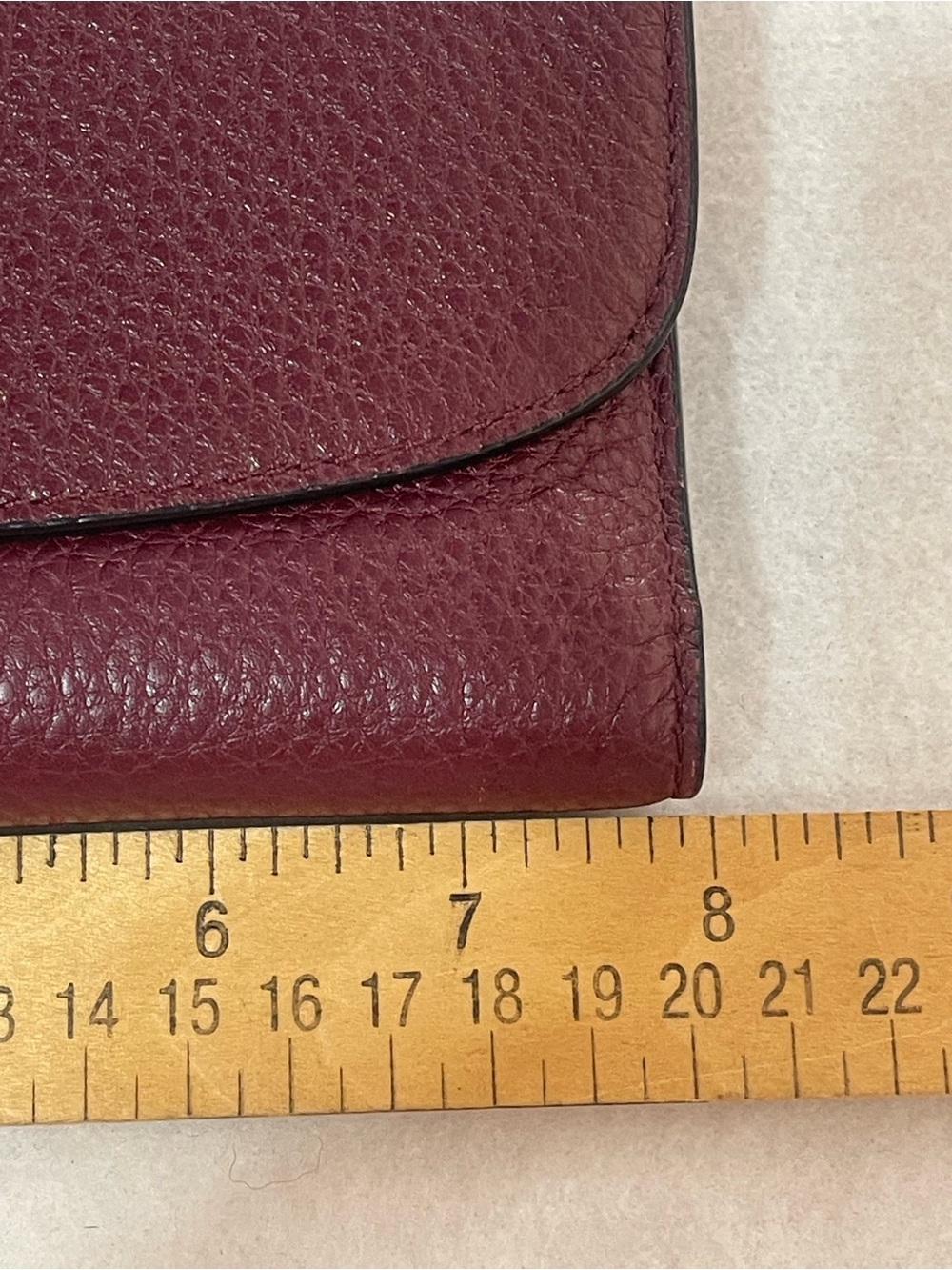 Coach Burgundy Snap-Flap Trifold Wallet w/ Credit Card Slots & Zip Coin Pock - Picture 7 of 8